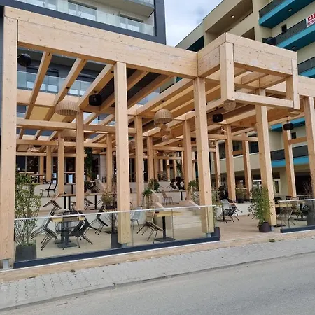 Sunscape - Endless Summer Mamaia Nord 公寓 *