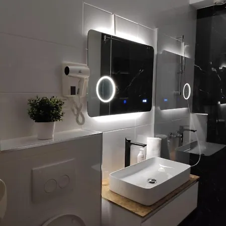 Sunscape - Endless Summer Mamaia Nord 公寓 那沃达利